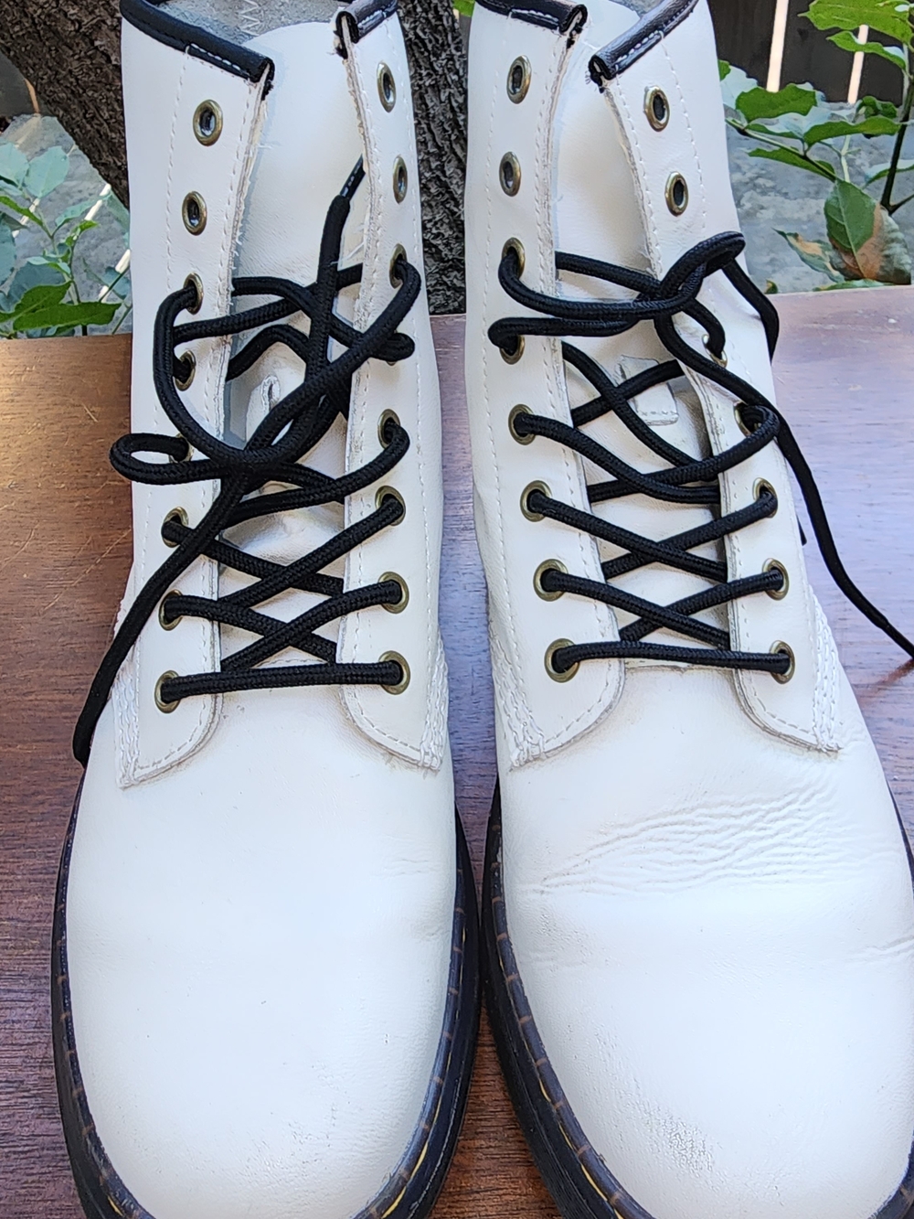 Dr. Martens Zavala White Leather Combat Boots 8 Eye Lace Up [M9]